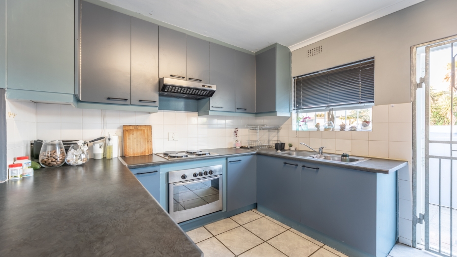 3 Bedroom Property for Sale in Table View Western Cape